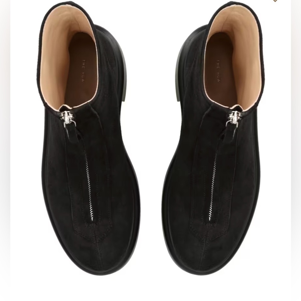 THE ROW
Zipped Suede Ankle Boots